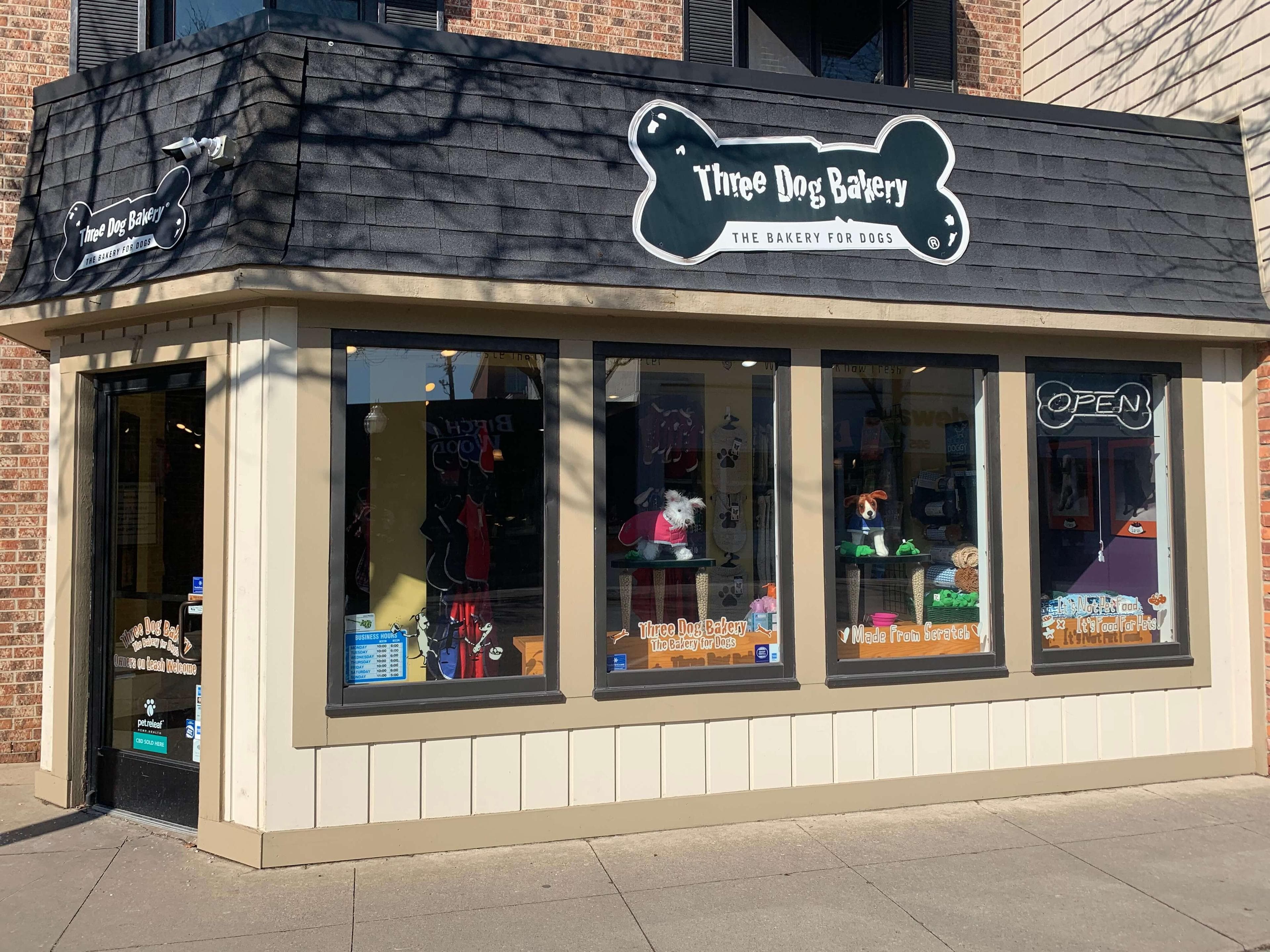 Three Dog Bakery site